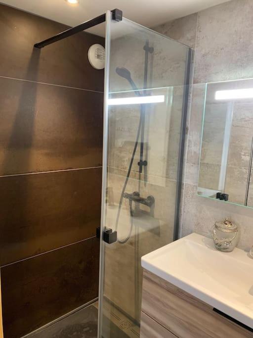 Apartament Le Sarana : 75M2, Calme, Belle Vue Avec Terrasse. Les Deux Alpes Zewnętrze zdjęcie
